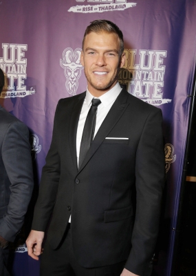 30-_Alan_Ritchson_Daily.jpg