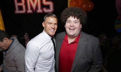 6-_Alan_Ritchson_Daily.jpg