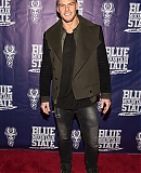 2-_Alan_Ritchson_Daily.jpg