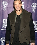 4-_Alan_Ritchson_Daily.jpg