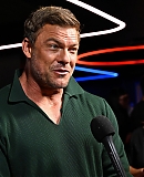 27.jpg