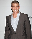 vecteezy_los-angeles-nov-18-alan-ritchson-arrives-at-the-2010_9239330_28129.jpg