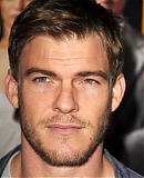 American_Hustle_-_Los_Angeles_Premiere_-_Arrivals_28129.jpg