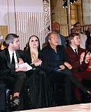 Atelier_Versace___Front_Row_-_Paris_Fashion_Week_-_Haute_Cou_282329.jpg