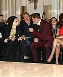 Atelier_Versace___Front_Row_-_Paris_Fashion_Week_-_Haute_Cou_283329.jpg