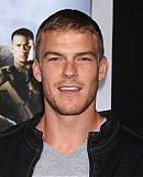Alan_Ritchson_during_the_premiere_of_the_new_movie_from_Para_28129.jpg