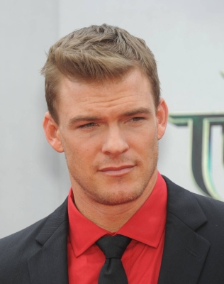 Westwood2C_California2C_USA__3rd_Aug2C_2014__Alan_Ritchson_arri_28129.jpg