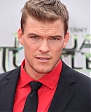Teenage_Mutant_Ninja_Turtles_-_Los_Angeles_Premiere_-_Arri_28629.jpg