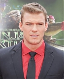 Teenage_Mutant_Ninja_Turtles_-_Los_Angeles_Premiere_28429.jpg