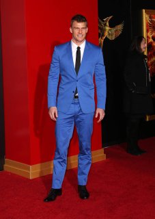LA_Premiere_of_THE_HUNGER_GAMES__MOCKINGJAY___PART_2__Featur_28429.jpg