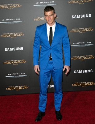 Celebrities_attend_Premiere_Of_Lionsgate_s_The_Hunger_Games_28629.jpg