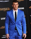 Alan_Ritchson_The_Hunger_Games__Mocking_Jay_-_Part_2_Los_A_28129.jpg