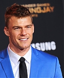 Alan_Ritchson_The_Hunger_Games__Mocking_Jay_-_Part_2_Los_A_28229.jpg