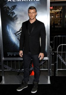 Alan_Ritchson_at_the_premiere_of__Project_Almanac__at_TCL_Ch.jpg