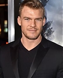 Premiere_Of_Paramount_Pictures__Project_Almanac_-_Red_Carp_28629.jpg