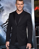Project_Almanac_Los_Angeles_Premiere_28629.jpg