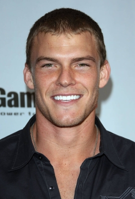 ALAN_RITCHSON_SPIKE_TV_VIDEO_GAME_AWARDS_2009_DOWNTOWN_LOS_A.jpg